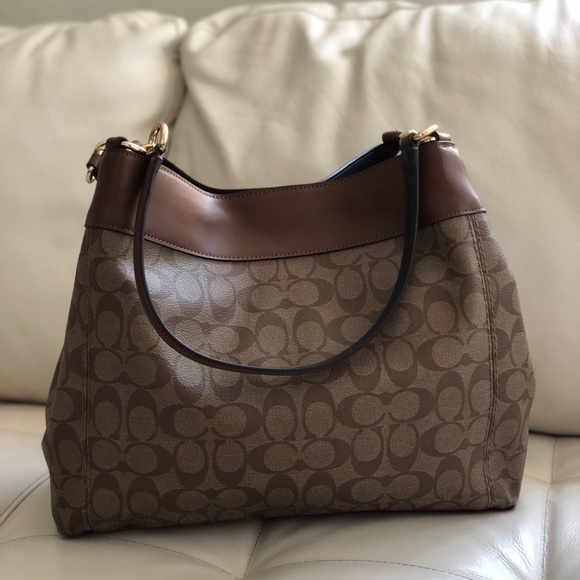 Coach Lexy Shoulder Bag Signature Canvas/Leather - Picture 3 of 11